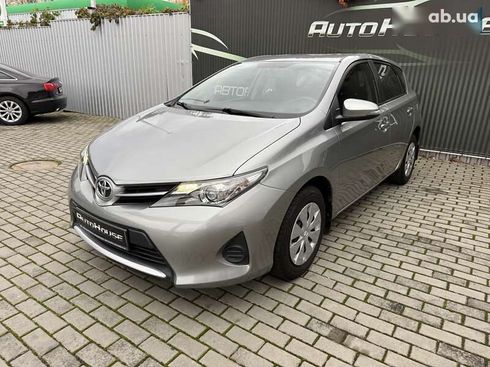 Toyota Auris 2014 - фото 12