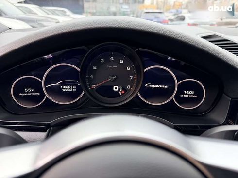 Porsche Cayenne 2019 - фото 30