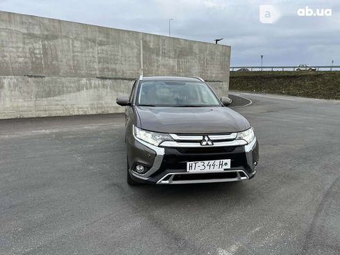 Mitsubishi Outlander 2015 - фото 6