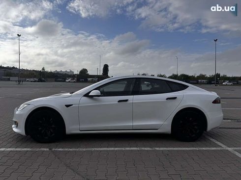 Tesla Model S 2018 - фото 9