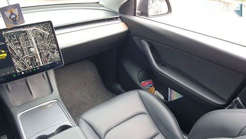 Tesla Model Y 2021 - фото 17