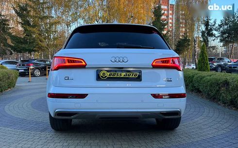 Audi Q5 2017 - фото 6