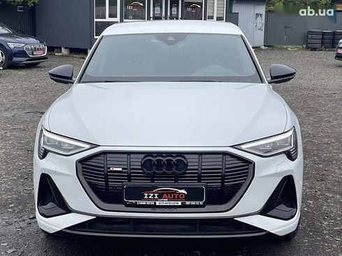 Audi E-Tron 2022 - фото 3
