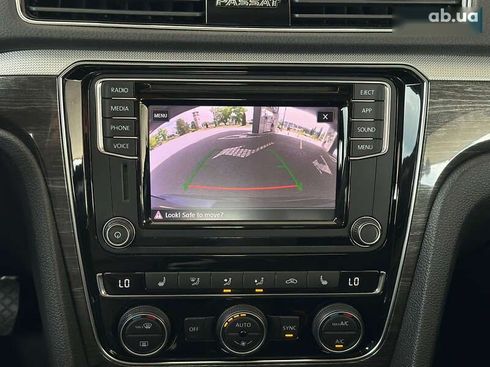 Volkswagen Passat 2018 - фото 29