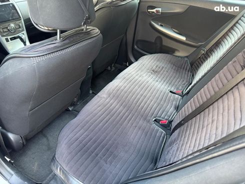 Toyota Corolla 2010 белый - фото 9