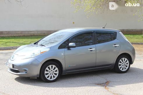 Nissan Leaf 2015 - фото 12