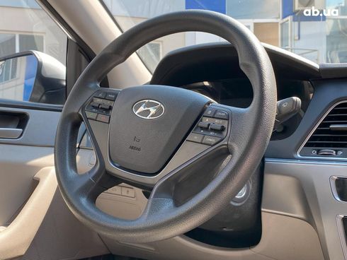 Hyundai Sonata 2015 серый - фото 5