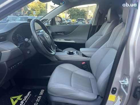 Toyota Venza 2021 - фото 25