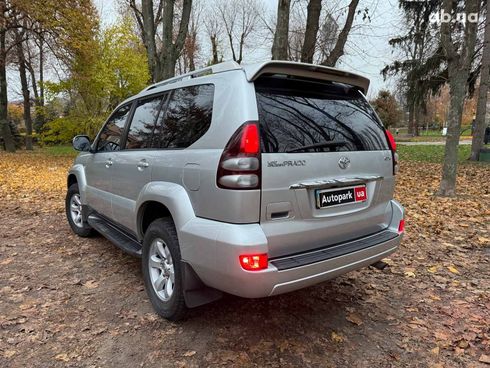 Toyota Land Cruiser Prado 2007 серый - фото 10