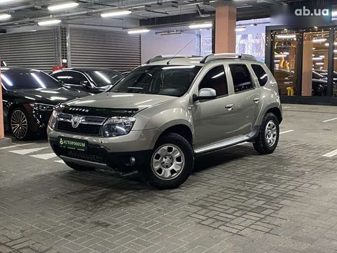 Dacia Duster 2011 - фото 9