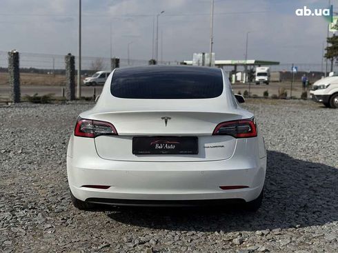 Tesla Model 3 2020 - фото 12