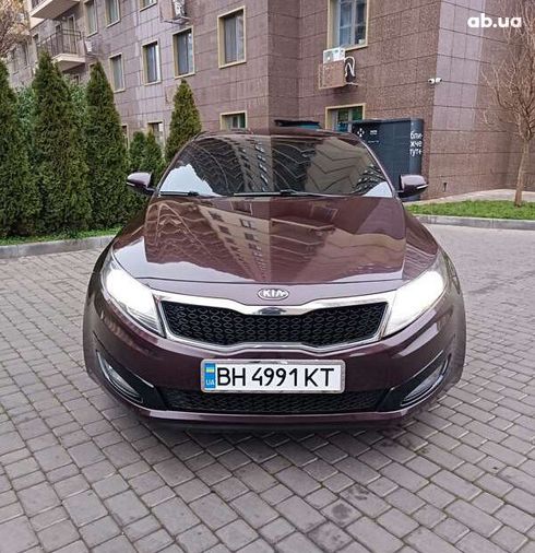 Kia Optima 2012 вишневый - фото 2
