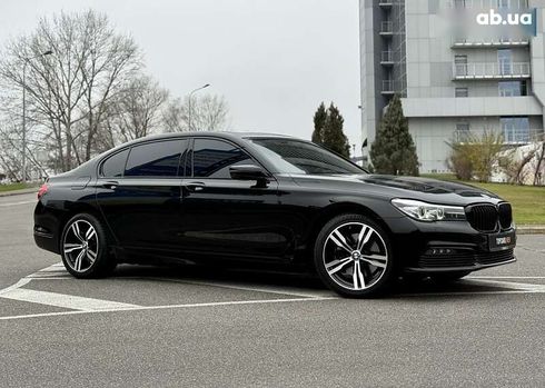 BMW 7 серия 2018 - фото 27
