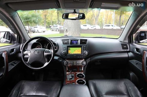 Toyota Highlander 2012 - фото 12