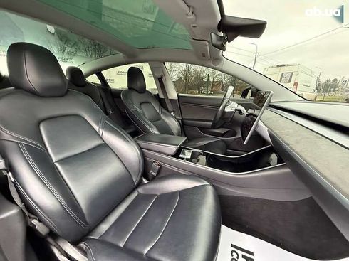 Tesla Model 3 2019 - фото 13