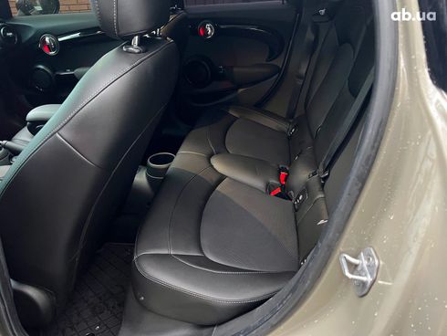 MINI Hatch 2019 бежевый - фото 72