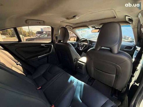Volvo S60 2015 - фото 7