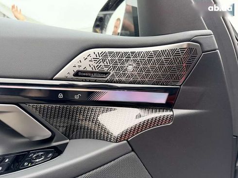 BMW M5 2025 - фото 25