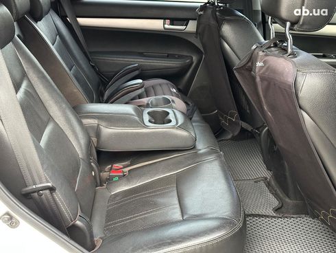Kia Sorento 2011 белый - фото 54