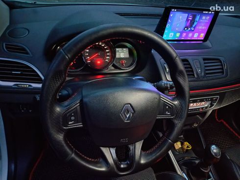 Renault Megane 2012 белый - фото 14