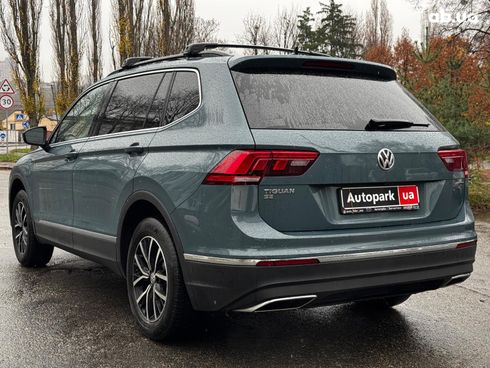 Volkswagen Tiguan 2021 синий - фото 17