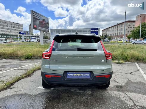 Volvo XC40 2021 - фото 12
