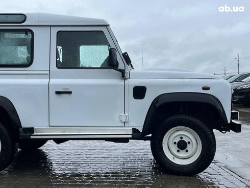 Land Rover Defender 2013 белый - фото 4