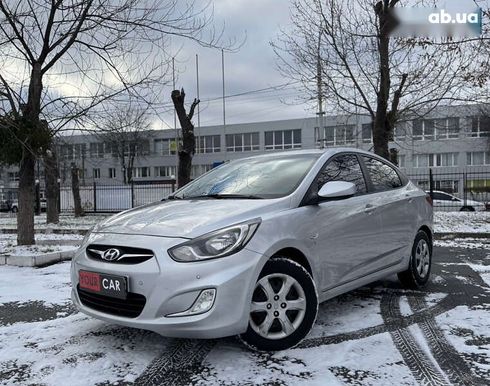 Hyundai Accent 2012 - фото 3