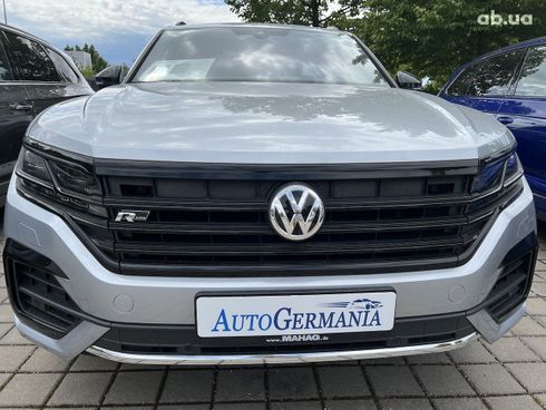 Volkswagen Touareg 2022 - фото 29