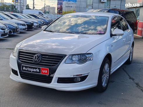 Volkswagen Passat 2008 белый - фото 3