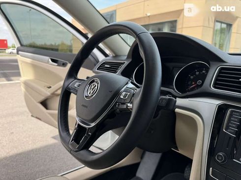 Volkswagen Passat 2019 - фото 28