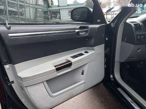 Chrysler 300C 2005 - фото 21