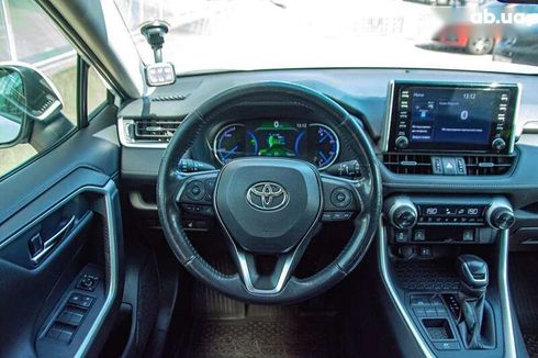 Toyota RAV4 2019 - фото 17