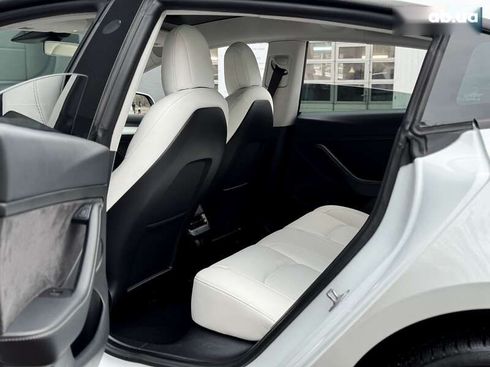 Tesla Model 3 2021 - фото 15