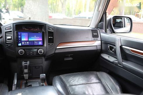 Mitsubishi Pajero Wagon 2008 - фото 13