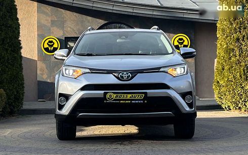 Toyota RAV4 2017 - фото 2