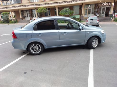 Chevrolet Aveo 2008 голубой - фото 15