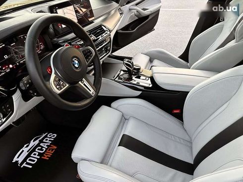 BMW M5 2022 - фото 29