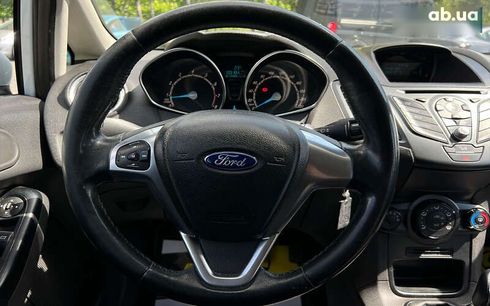 Ford Fiesta 2016 - фото 11