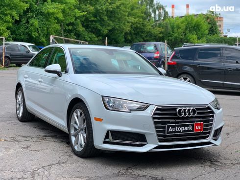 Audi A4 2019 белый - фото 3