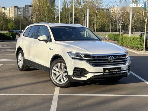 Volkswagen Touareg 2019 - фото 2