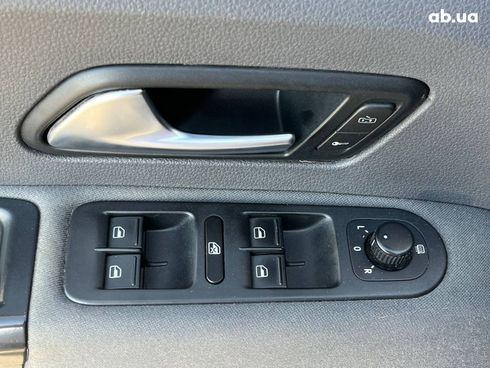 Volkswagen Amarok 2013 белый - фото 36