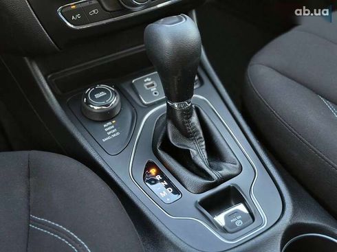 Jeep Cherokee 2018 - фото 25