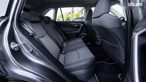 Toyota RAV4 2023 - фото 7