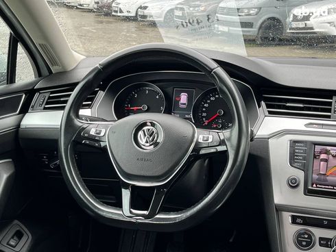 Volkswagen passat b8 2016 белый - фото 28