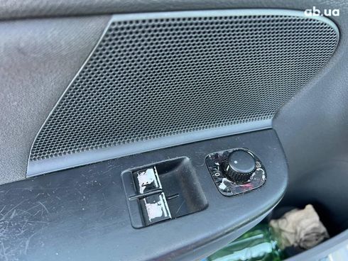 Volkswagen Golf 2005 серый - фото 16