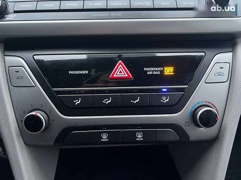 Hyundai Elantra 2018 - фото 25