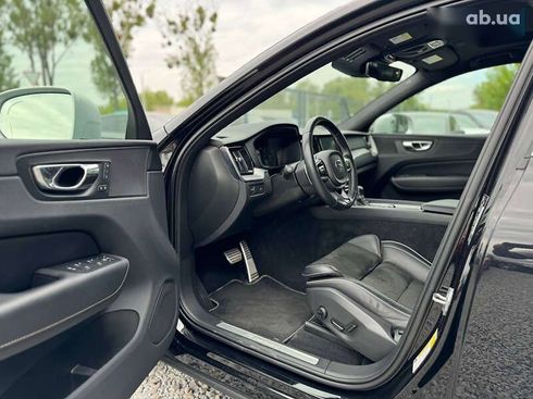 Volvo XC60 2018 - фото 7