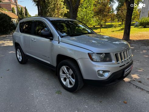 Jeep Compass 2013 серый - фото 3