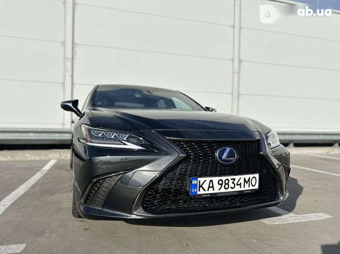 Lexus ES 2019 - фото 8